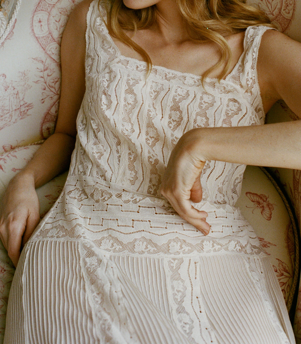 Calanthe Dress in Candlelight - view 4
