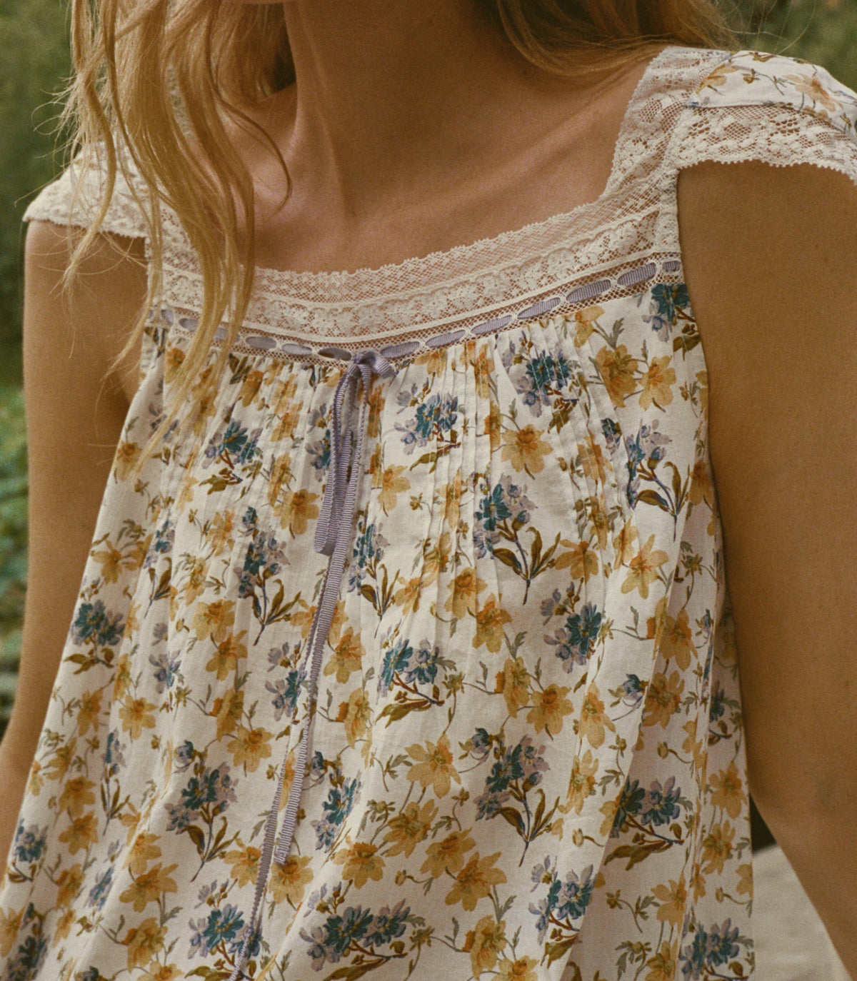 Sirona Dress in Narcissus Bloom - view 2