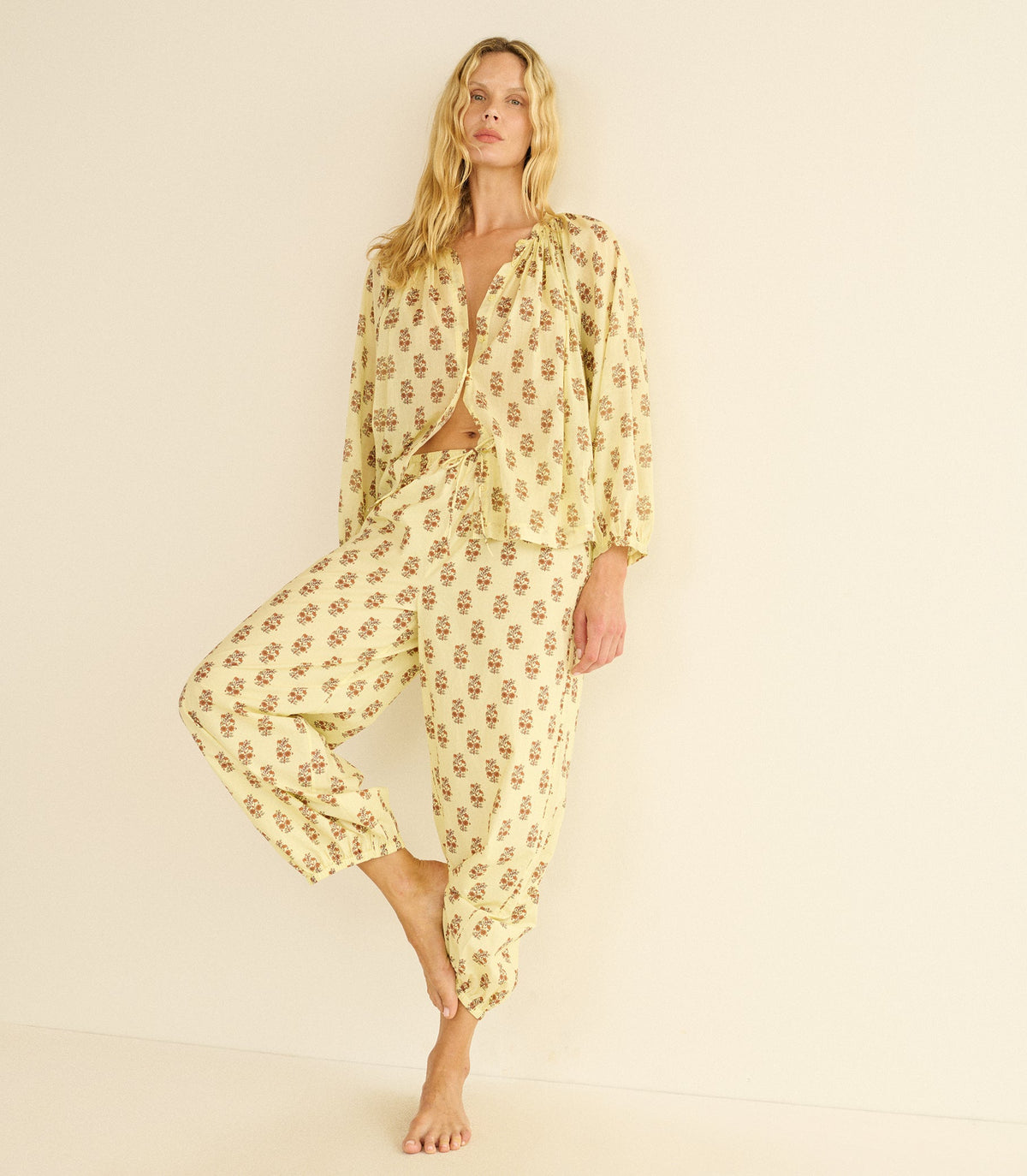 Yarrow Pant in Dandelion Grove - view 4